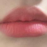 나 입술 두꺼운데 얼굴형 때메 작아보임 ㅠㅠㅠㅠㅠ