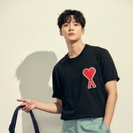 [드루와] 어하루즈 커플 화보 찍은거 로운이,, 여자가방 소화력...