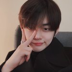 연준 저 반지 어디껀지 아는사람..