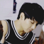 계속 얘 짤 올려서 <b>마안</b>한데 얘 이대 왤케 어리냐