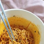 아 불닭 너무 맛있어...