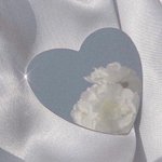 나 어제 <b>저장</b>한 이쁜짤 푼다