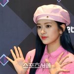 안유진 진짜 예쁘긴예쁘네