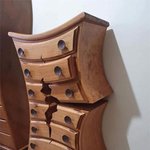 마법에 걸린 듯한 <b>서랍장</b>들