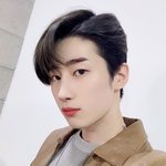 한승우 <b>나일론</b> 화보 찍은거 너무 귀엽다