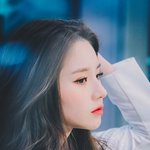얘 진짜이쁘게생김