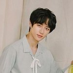 얘 <b>루한</b> 닮지 않음?