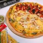 비주얼<b>쇼크</b>! 피자마루 골드문피자