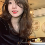 <b>설의</b>생 브이로그 보는데 현타 씨~게오네..^^