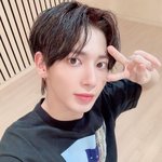 <b>태현</b> 잘생겼다