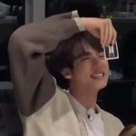 [방탄소년단] 타<b>팬</b>입니다) 혹시 이 영상 뭔지 알려주실 <b>분</b>..ㅠㅠ?