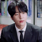 딱붙는 <b>크롭</b>가디건 안에 나시 입으면 이상함?