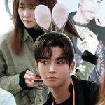 <b>김석우</b> 진짜 너무 잘생겨서 어이없어