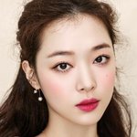 <b>설리</b>처럼 앞트임