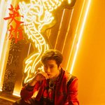 [NCT] 이 옷 실루엣이 좀 약한거 아닌가했는데