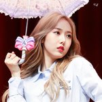 근데 <b>신비</b> 코