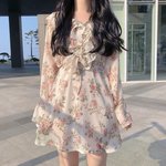 [댓글부탁해] 새내기인데 이런옷 입고 학교가면 <b>오바</b>인가요 선배님들