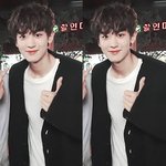 [EXO] 외퀴들한테 굿즈 파려면 어디서 팔아야돼..?