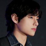 선 넘은 미모에 <b>감탄</b>이 절로