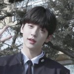 [댓글부탁해] 전교회장의 <b>이중</b>생활 같은 아이돌 공유좀