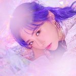 컴백하면서 보라색 인간된 아이돌