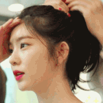 아이린 노란<b>색옷</b>입고 안경끼고 폴짝 뛰는 움짤좀