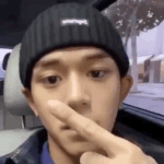 내 <b>귀엔</b> 에얼팟 이러는 노래 뭐였지 시바