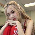 닮은 꼴 삼<b>인방</b>