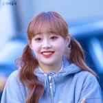 [이것좀봐줘] 얘네 둘이 좀 닮지 않음...?
