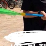 [개념<b>상실</b>] (사진ㅇ)잠자리채로 비둘기잡는거 봤는데 신고 가능?