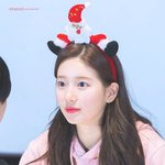 턱이 너무 <b>뾰족</b>해서 안이뻐