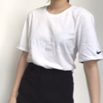이 나이키 티셔츠 조카 구린<b>재질</b>인데