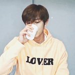 [EXO] 이거 완전 찬열이 냉<b>미남</b>적인 모먼트