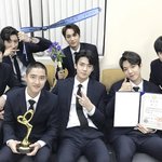 [EXO] 군<b>백기</b> 얼른 지나갔으면