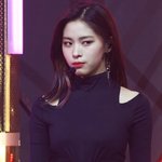 진짜 류진 <b>턱선</b>이 조카 대박인듯