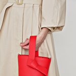 오스트<b>카카</b> 미니백 넘 커여운디..?ㅋㅋㅋ 파슨스 단독제품이래