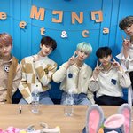 영상통화 팬사인회 진행한 신인 아이돌