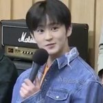 [NCT] 이 마크 애기 <b>재질</b>임
