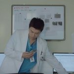 소세지로 사람 차별하는 대학병원 조교수