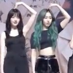 <b>예린</b> 신비 사진 찍을 때마다