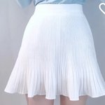 [댓글부탁해] 이런 치마 <b>위에</b> 뭐 입을깡