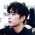 얘 벌써 19살 된 거 알아?