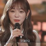 자기 노래 듣고 우는 학생 <b>위로</b>해주는 아이돌