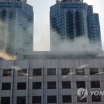 서울 여의도 백화점 <b>화재</b>.110명 대피