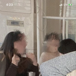 이렇게 얼굴가리는거?