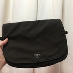 [이것좀봐줘] 이 <b>프라다</b> 클러치백 쓸까 봐줘
