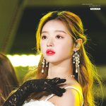 찐으로 <b>인형</b> 같이 생긴 여돌