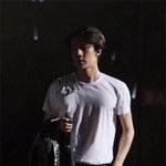 훤칠해서 <b>흐뭇</b>하게 만드는 남돌