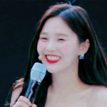 [댓글부탁해] 기분 좋게 웃는 아이돌 <b>움짤들</b> 뿌려줘!