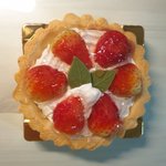 [드루와] 와 얘들아 딸기타르트 존1나 맛있네